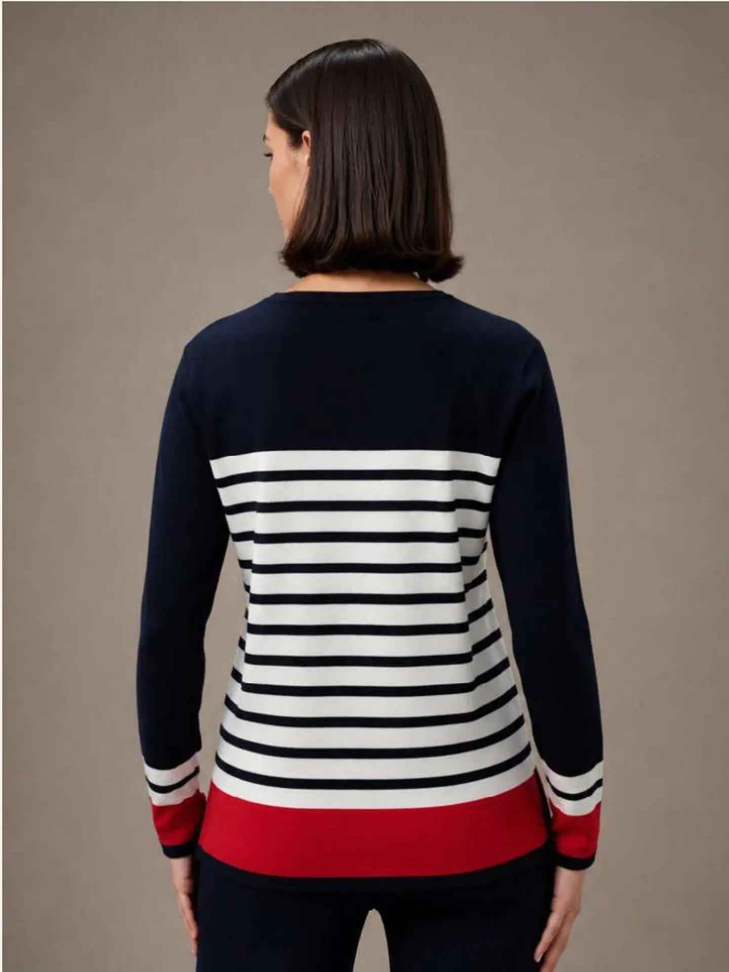 Camisola Knit às Riscas com Barra Vermelha 3