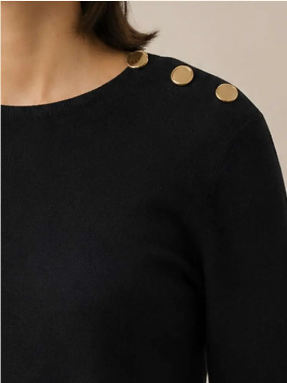 Vestido Knit Midi com Botões Dourados no Ombro 3