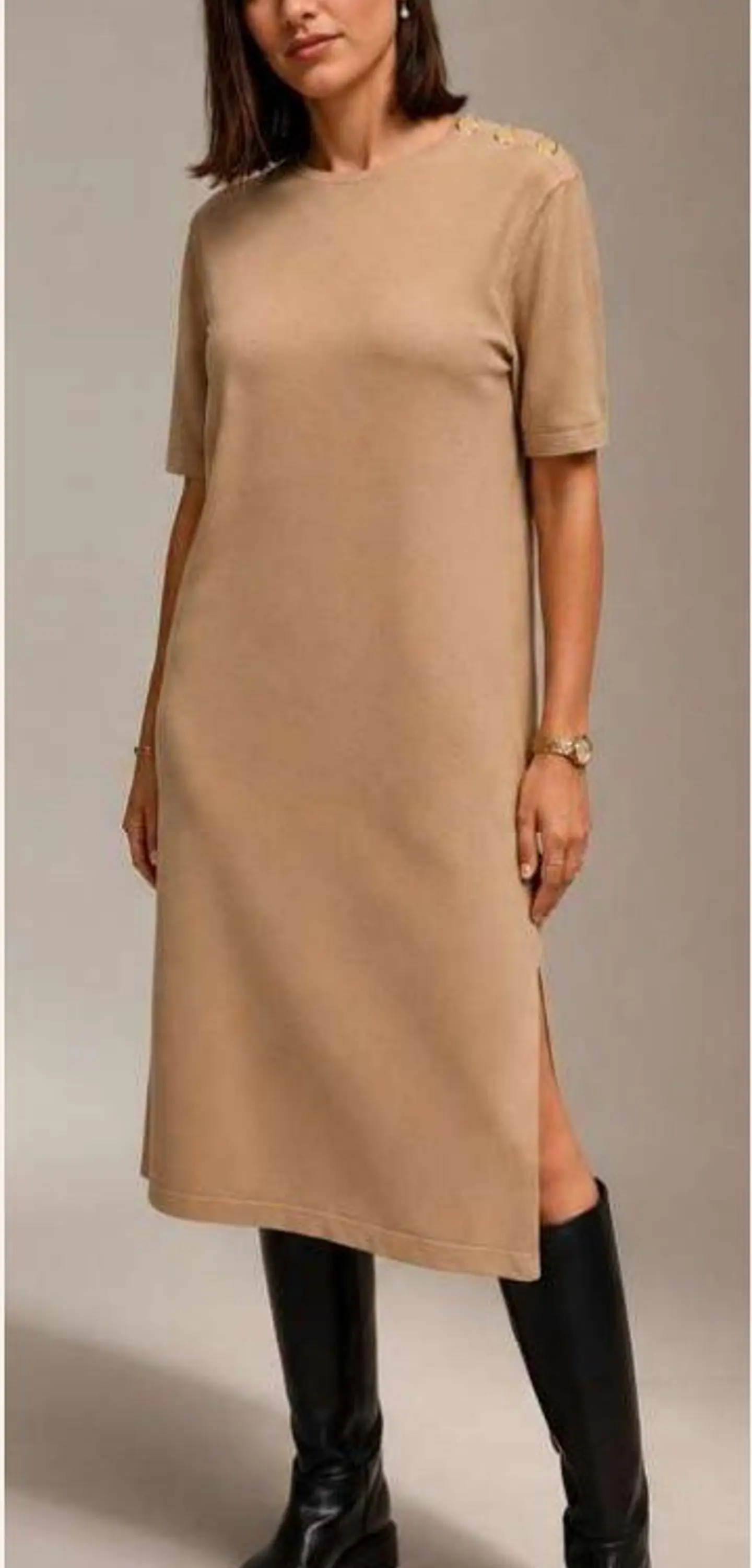 Vestido Knit Midi com Botões Dourados no Ombro 4