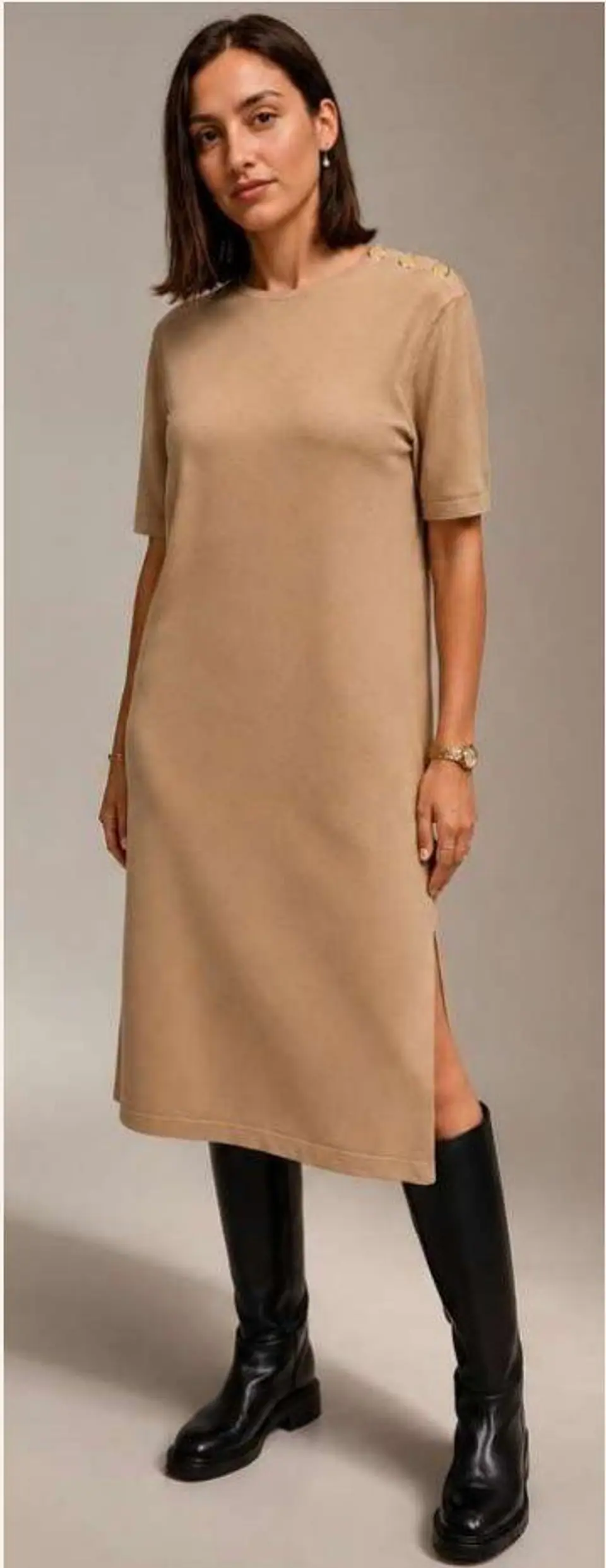 Vestido Knit Midi com Botões Dourados no Ombro 4