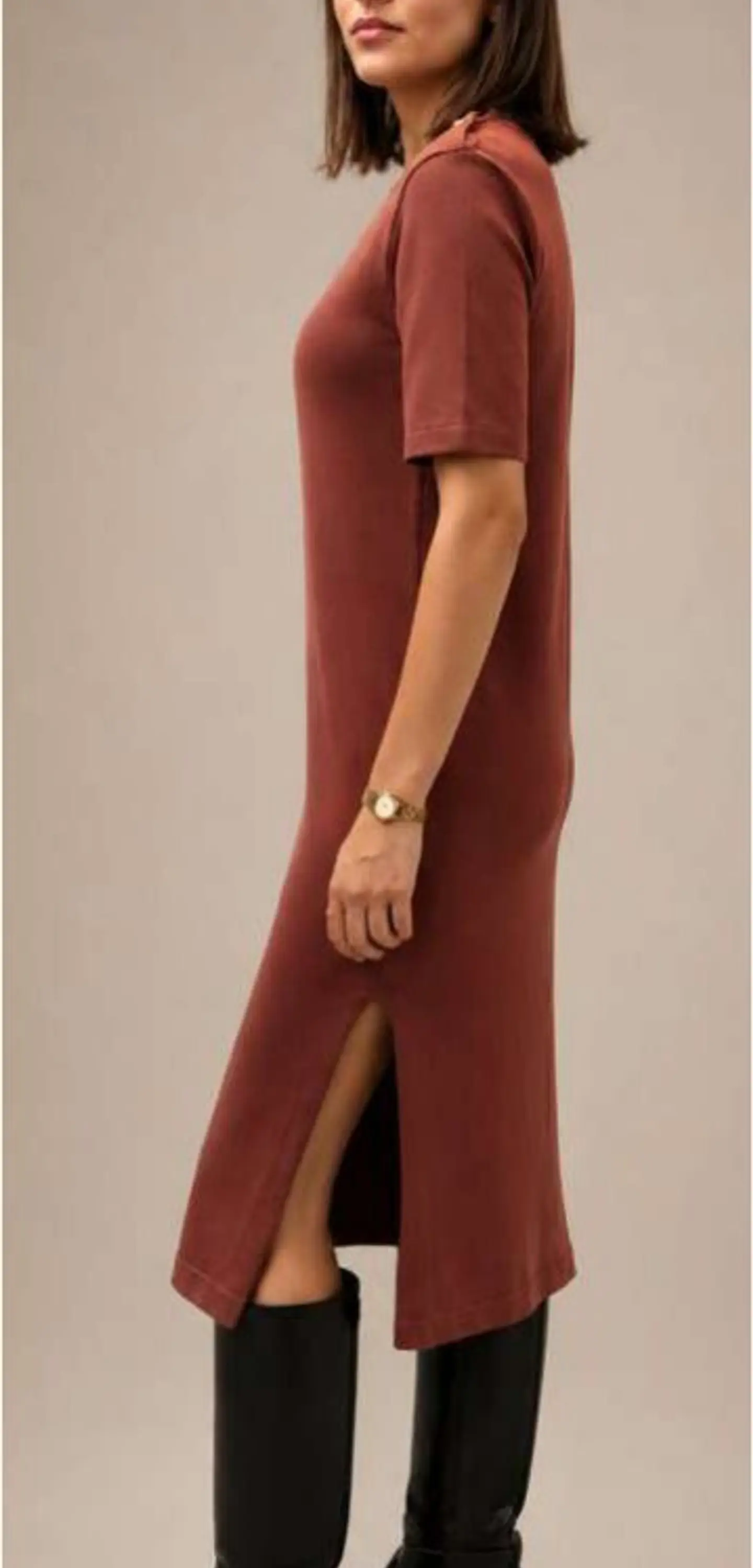 Vestido Knit Midi com Botões Dourados no Ombro 6