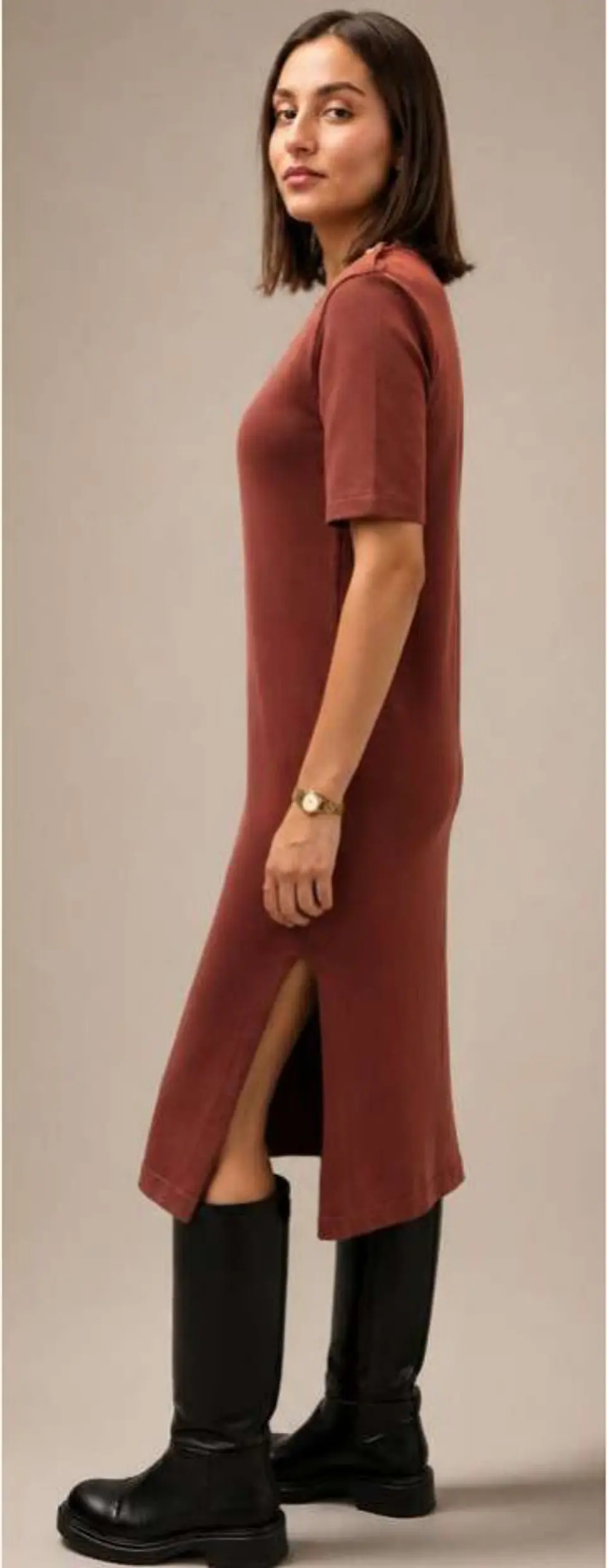 Vestido Knit Midi com Botões Dourados no Ombro 6