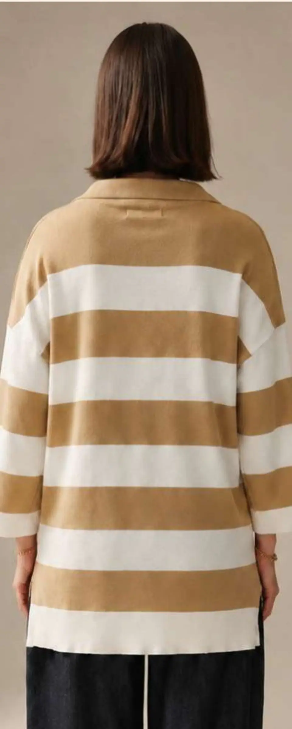Camisola Knit às Riscas Gola Polo Decote em V 3