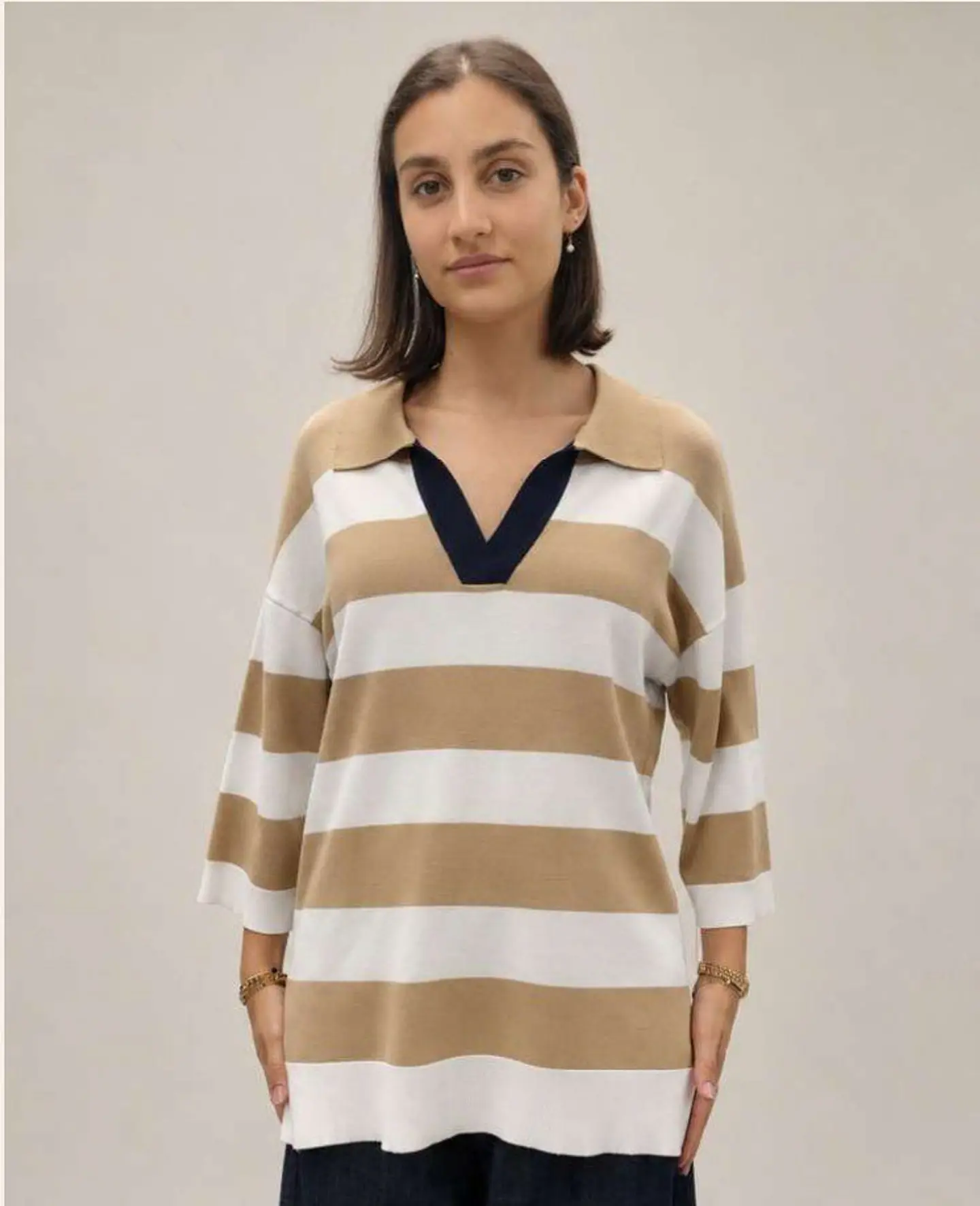 Camisola Knit às Riscas Gola Polo Decote em V 5