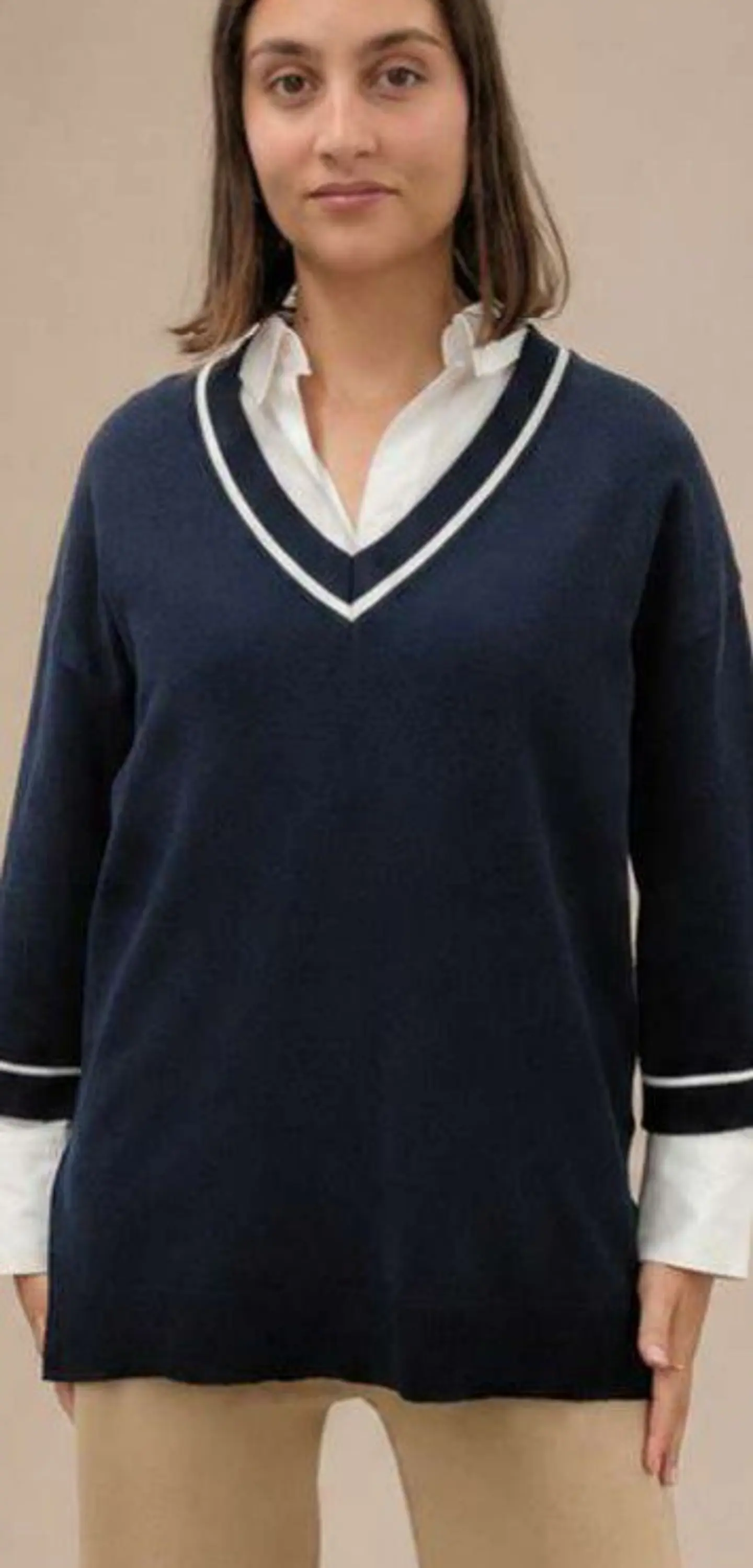 Camisola Knit Decote em V com Risca em Contraste 8