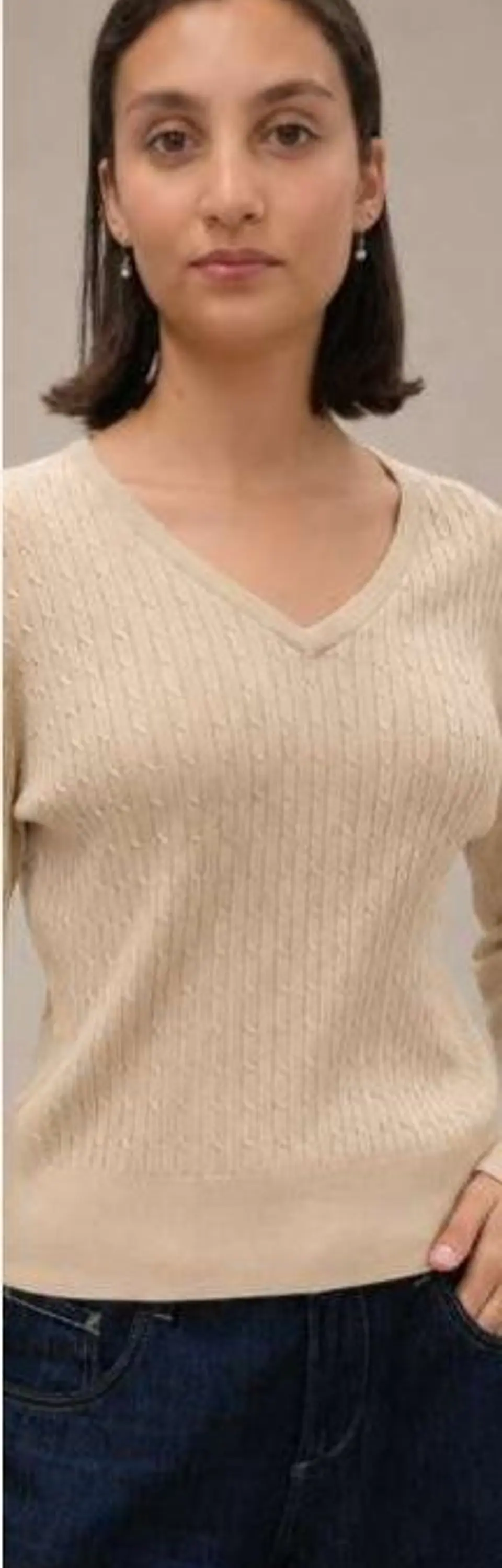 Camisola Knit Entrançada Decote em V 9