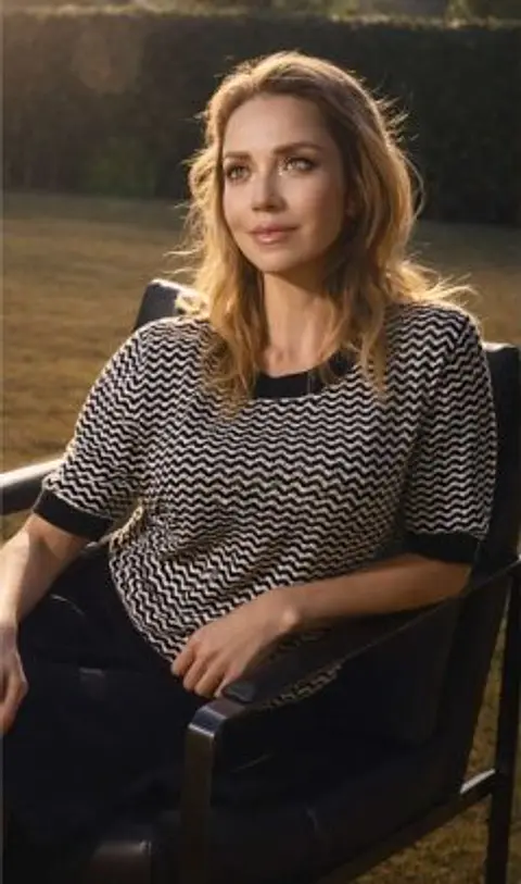 Camisola Knit com Jacquard efeito onda Manga Curta