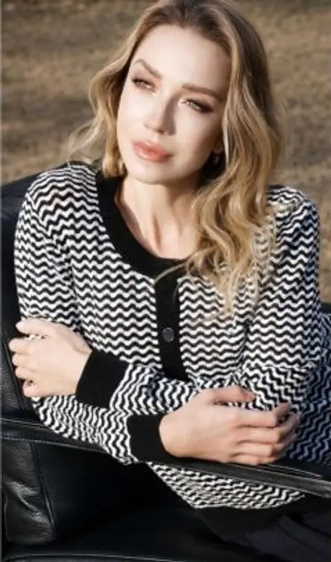 Cardigan Knit com Jacquard efeito onda