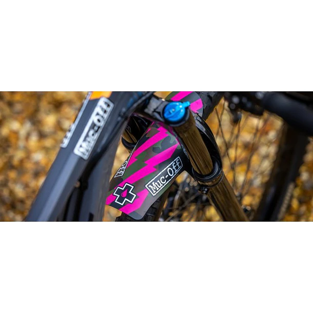 Guardabarros Delantero - camo black/verde 2