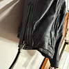 Chaqueta cuero marca Harley Davidson, color negro talla XL 1968 6