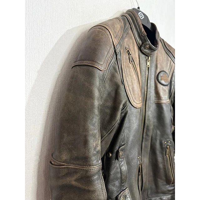 Chaqueta cuero marca Harley Davidson, talla M color cafe con protecciones 2048 8