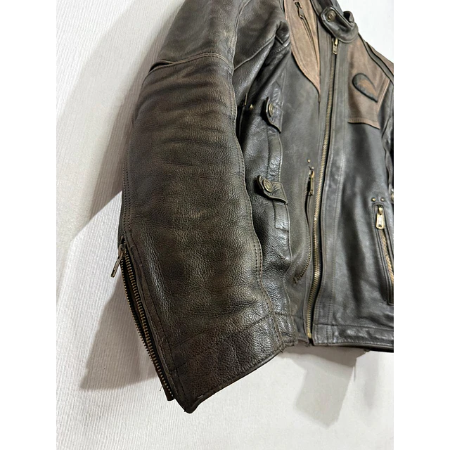 Chaqueta cuero marca Harley Davidson, talla M color cafe con protecciones 2048 11