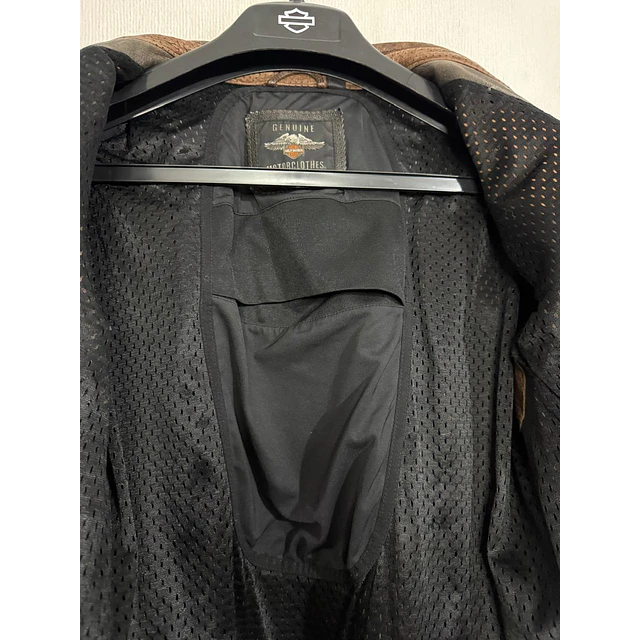 Chaqueta cuero marca Harley Davidson, talla M color cafe con protecciones 2048 5