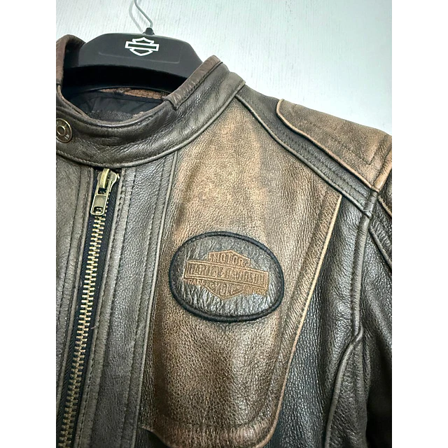 Chaqueta cuero marca Harley Davidson, talla M color cafe con protecciones 2048 14