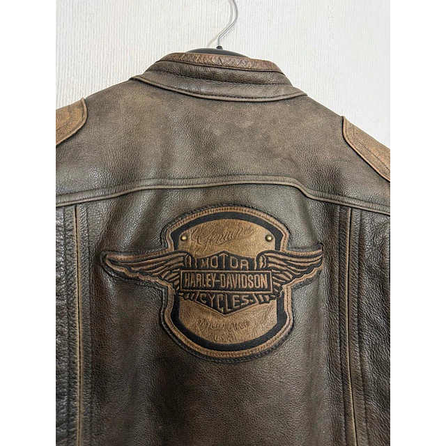 Chaqueta cuero marca Harley Davidson, talla M color cafe con protecciones 2048 15