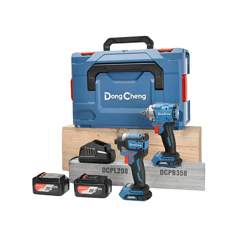 KIT COMBINADO: LLAVE 1/2" DCPB358 + ATORNILLADOR DE IMPACTO 1 /4" DCPL208 + CAJA DE HERRAMIENTAS + BATERIAS DE 4.0 AH X2 + CARGADOR RÁPIDO DONG CHENG (DCKIT29EK)