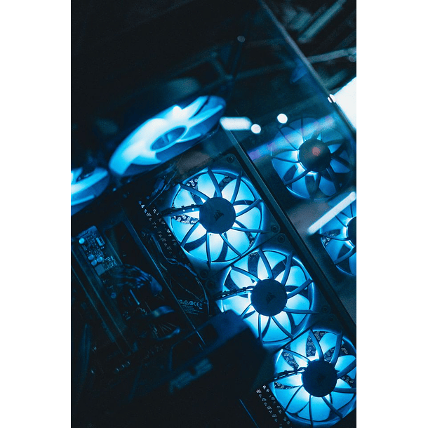 PC GAMER PBA Ryzen 7 9700X / RX 9060 XT / 32GB DDR5 / 2TB  4