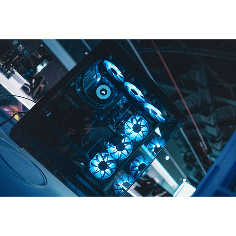 PC GAMER PBA Ryzen 7 9700X / RX 9060 XT / 32GB DDR5 / 2TB 