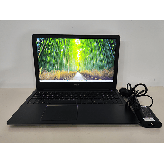 Portátil Dell Vostro 5568 (i5 | 8Gb DDR4 | SSD 256GB + HDD 320GB)