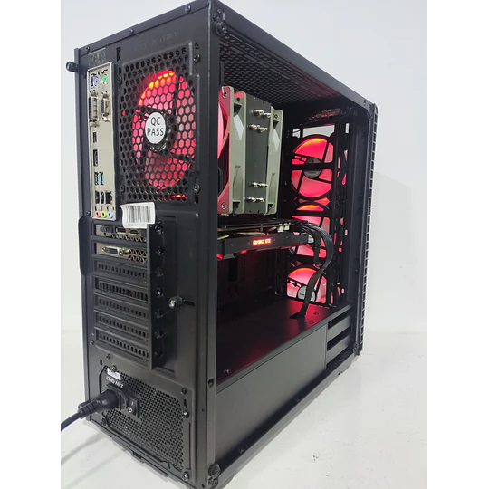 PC GamerGear | i7 8700 | GTX 1070 Ti | 16 GB | 500GB