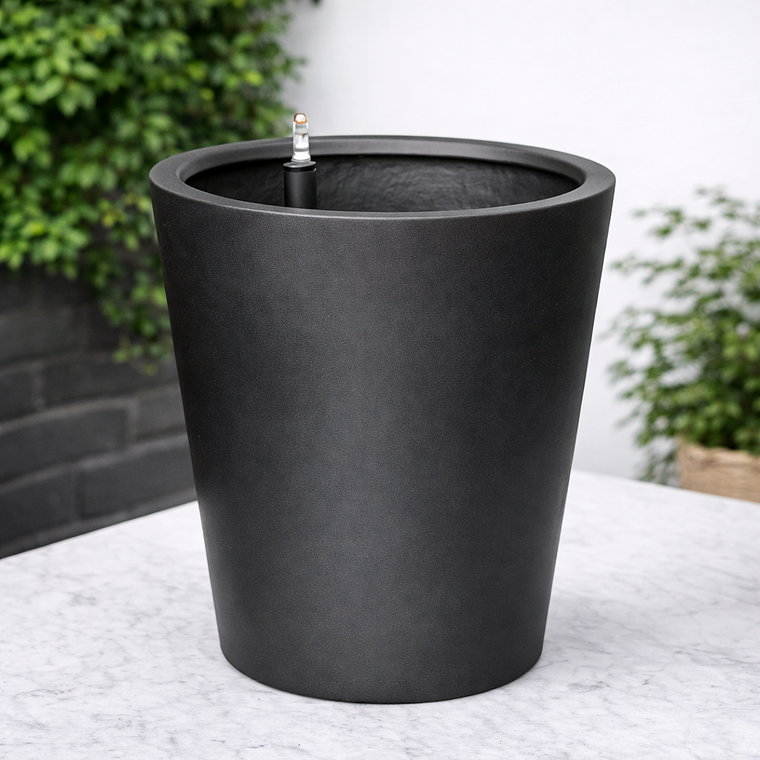 Macetero Autorregante Negro Cono (52x50) 1