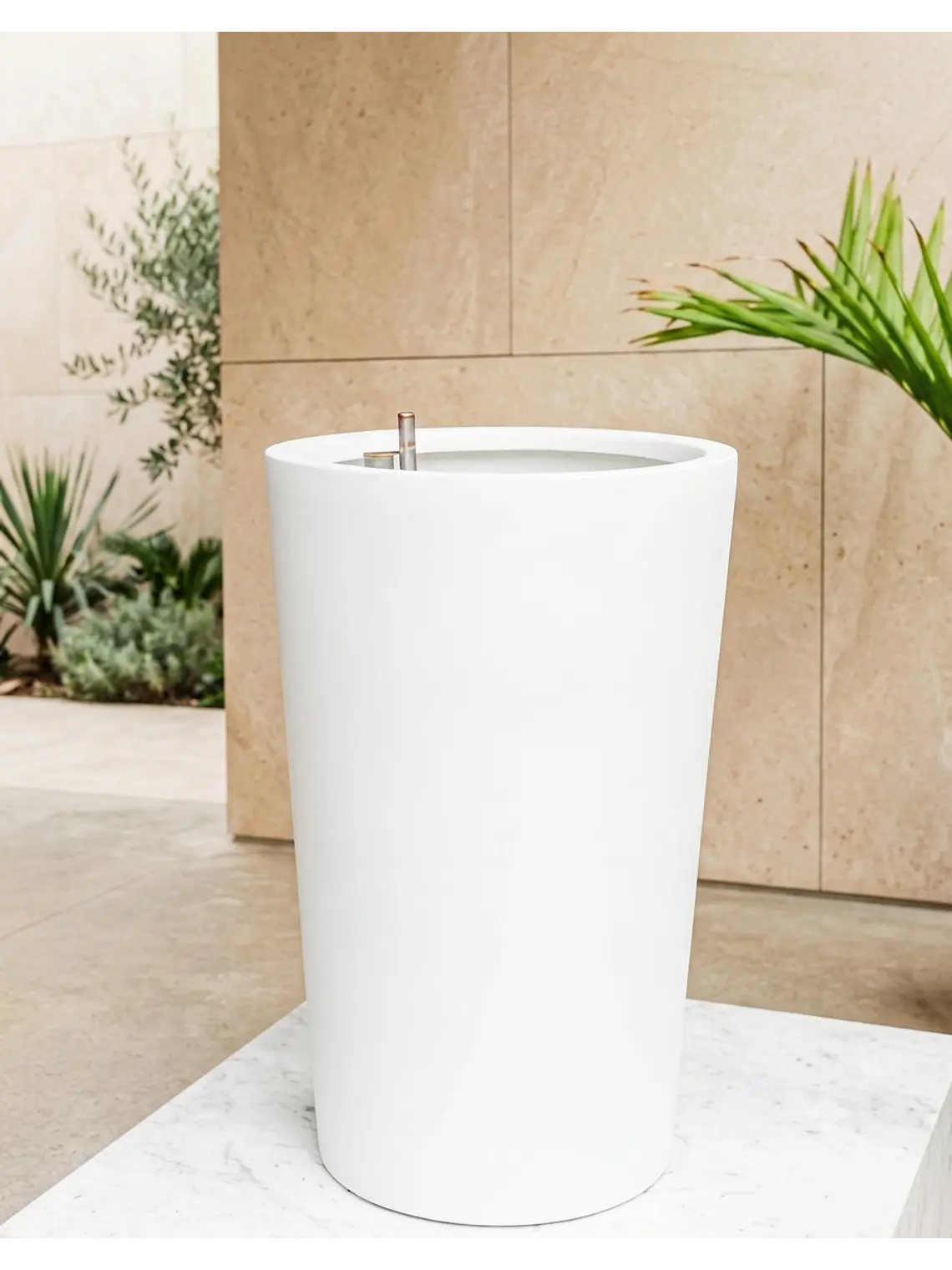 Macetero Autorregante Blanco Cono XXL (71x45) 1
