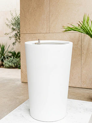 Macetero Autorregante Blanco Cono XXL (71x45)