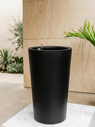 Macetero Autorregante Negro Cono XXL (71x45)