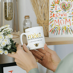 Arte Caneca Mãe É A Rainha De Todos os Nossos Corações Mãe A Abelha Rainha Que Ilumina Nossos Dias Com Seu Amor Arquivo Png