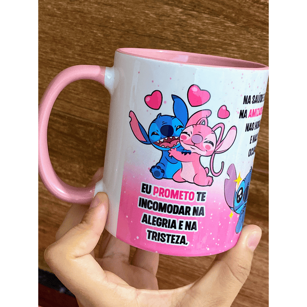 Arte Caneca Stitch Eu prometo te incomodar na alegria e na tristeza, na saude e na doença, na amizade e no amor Arquivo em Jpg 1