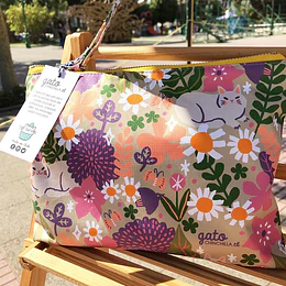Estuche XL "Gato entre plantas"