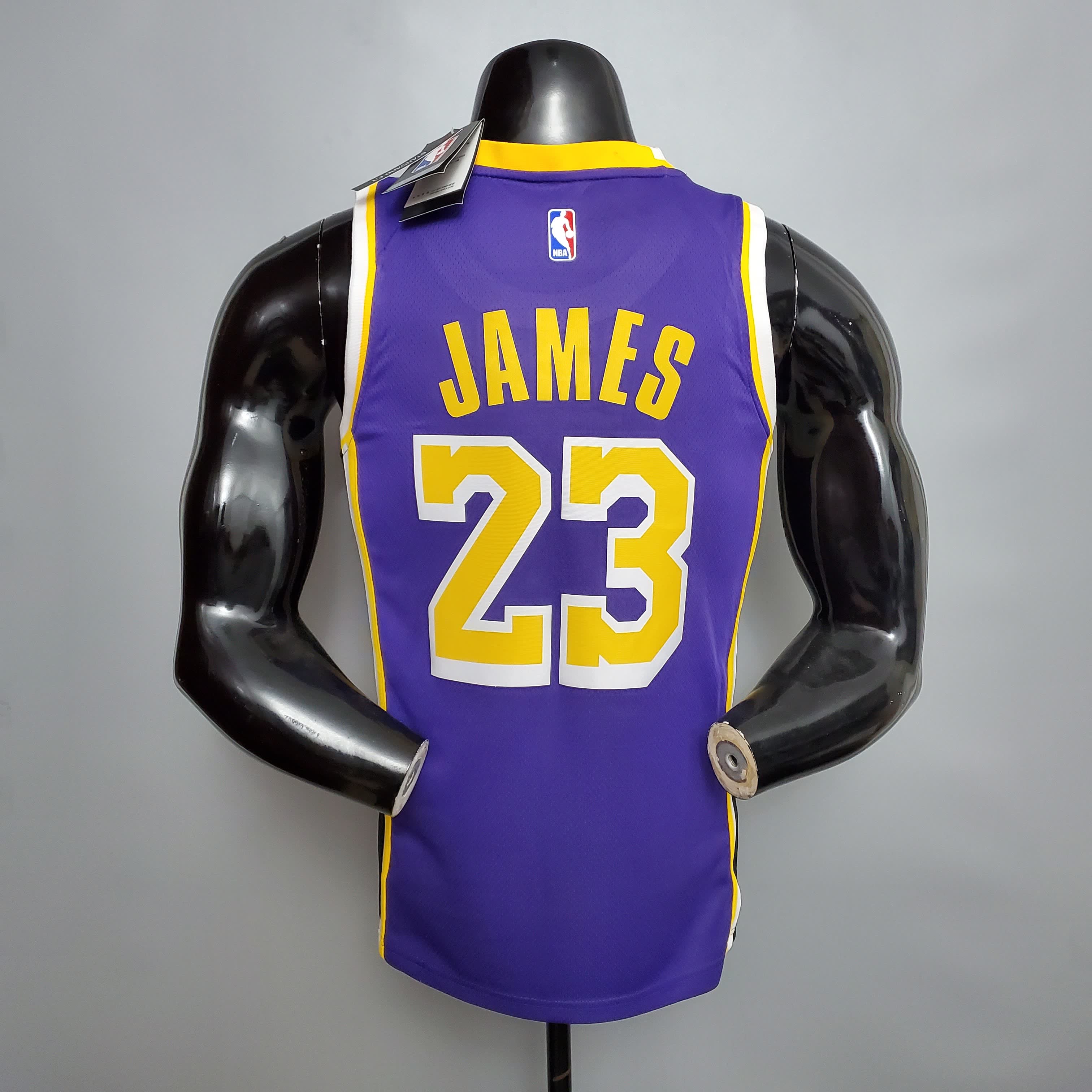Camisa Los Angeles Lakers LeBron James 23 2