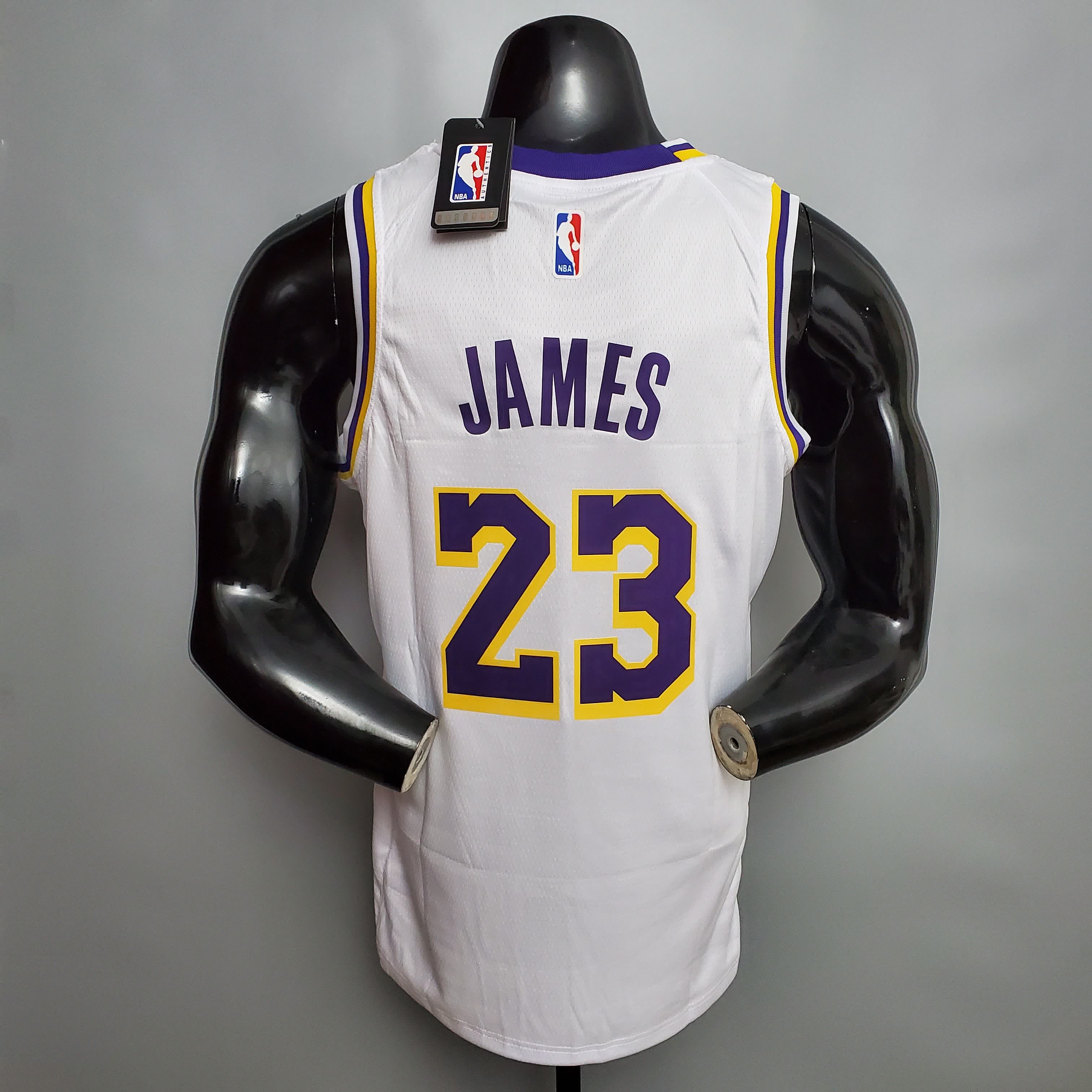 Camisa Los Angeles Lakers LeBron James 23 2