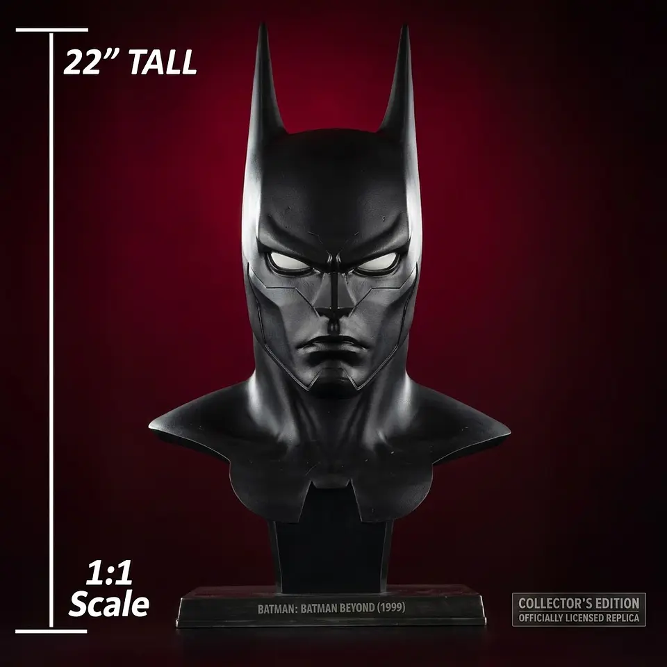 DC DIRECT BATMAN BEYOND 1:1 ESCALA RÉPLICA DE CAPUCHA (22 PULGADAS DE ALTO) - PREVENTA 2