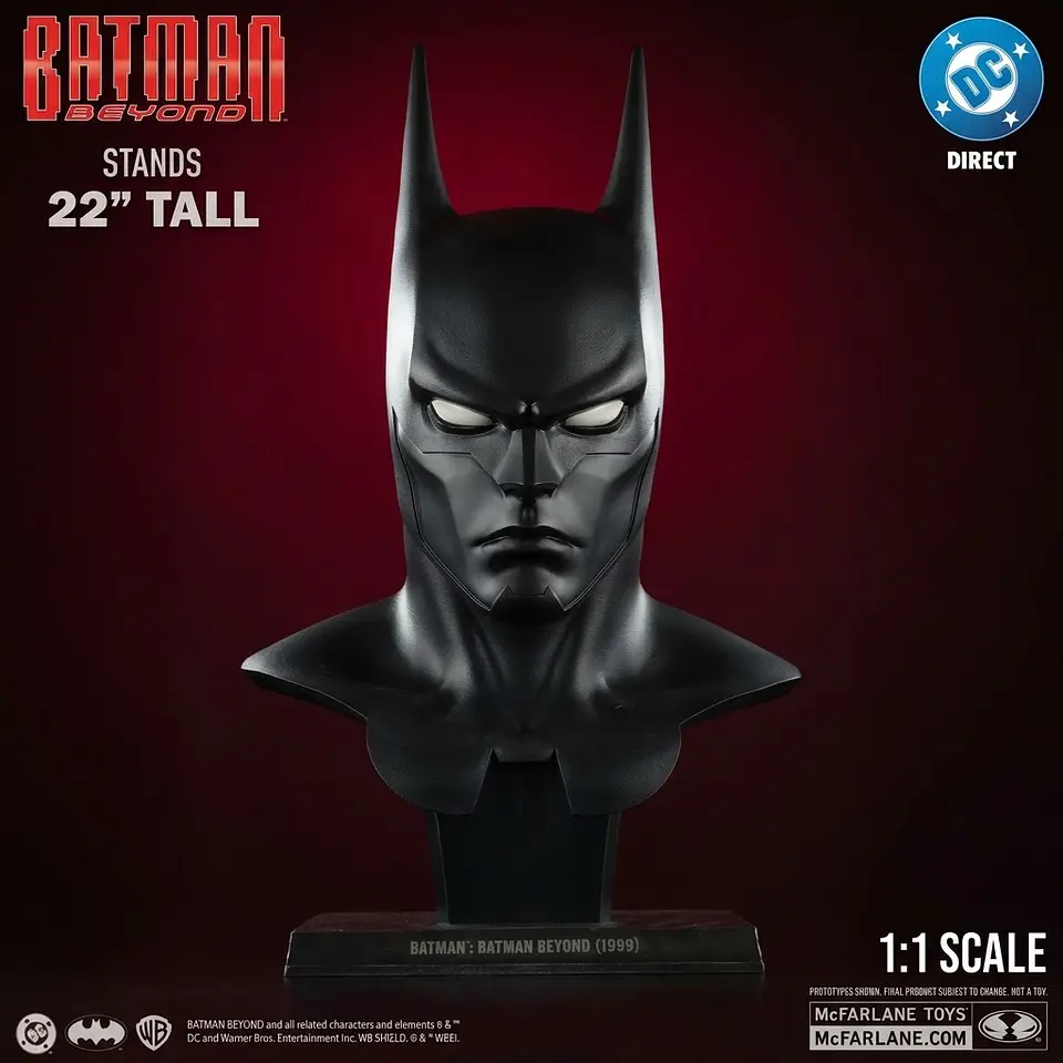 DC DIRECT BATMAN BEYOND 1:1 ESCALA RÉPLICA DE CAPUCHA (22 PULGADAS DE ALTO) - PREVENTA 1