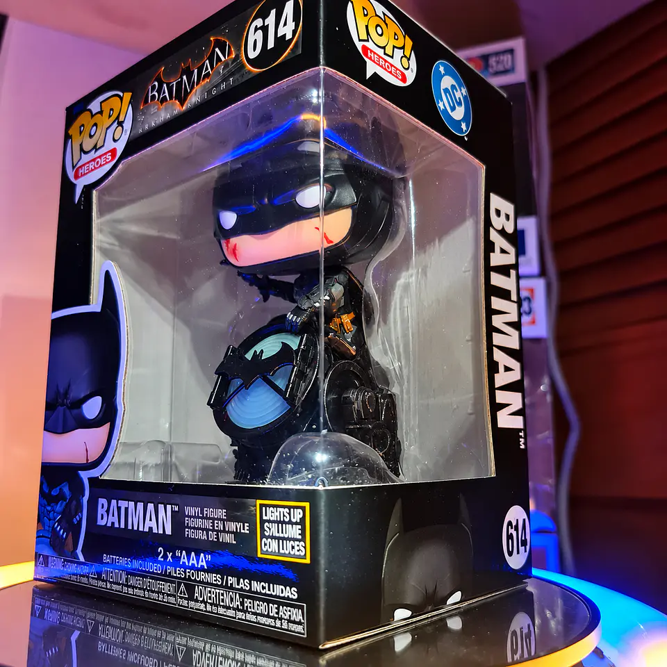 FUNKO POP ‼️- COLECCIÓN DC - EDICIÓN ESPECIAL BATMAN CON LUZ 3