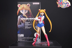 S.H.Figuarts Sailor Moon -Animation Color Edition- [ Exclusive Tamashii Store Tokio]