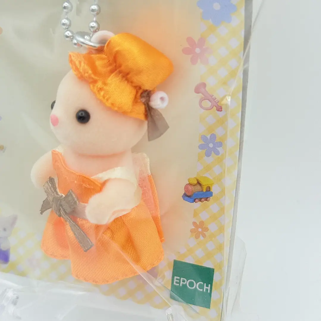 Sylvanian Families Silk Cat Baby Keychain – Orange Dress 2