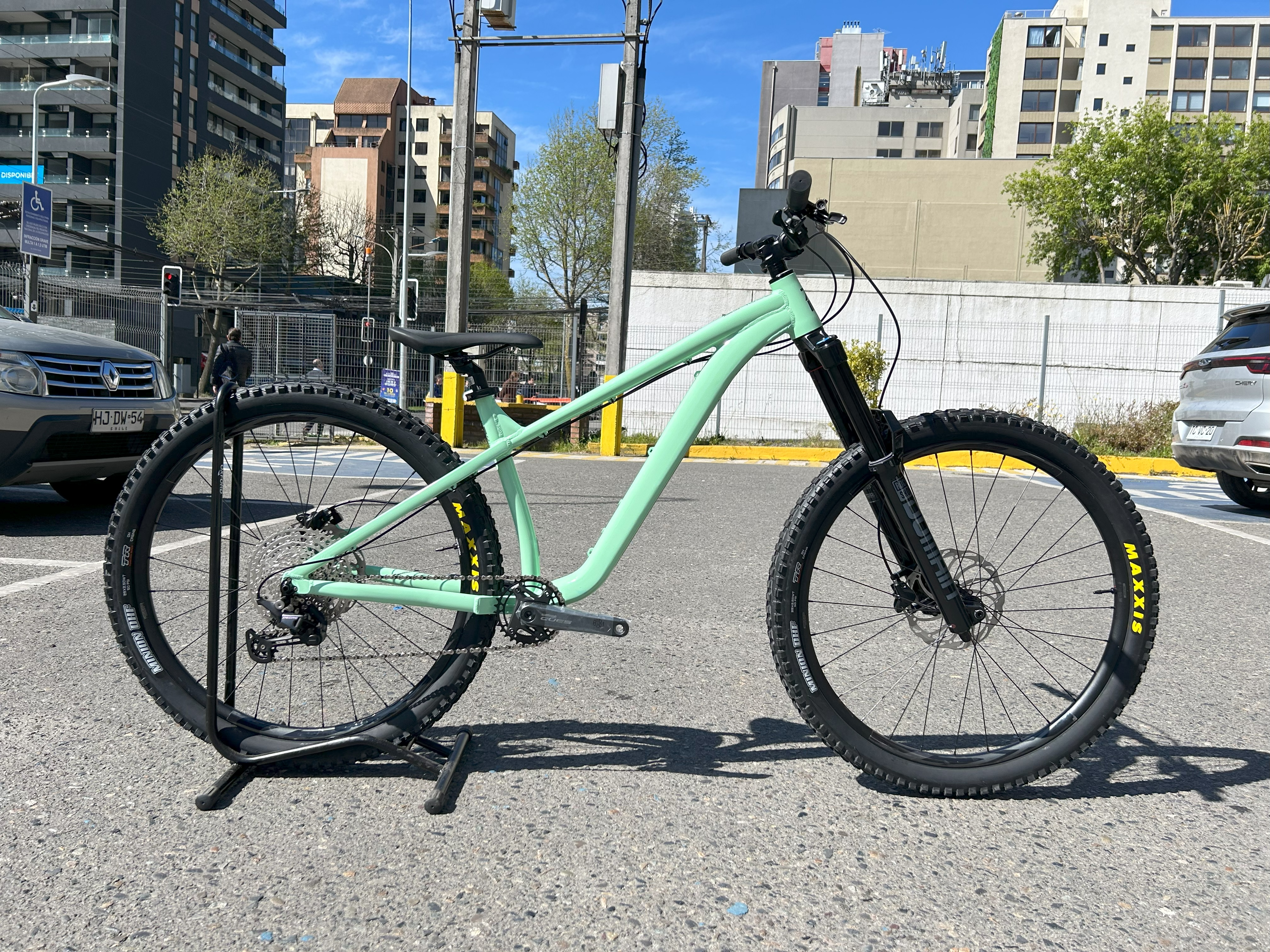 BICICLETA 715 V3 S2 29"