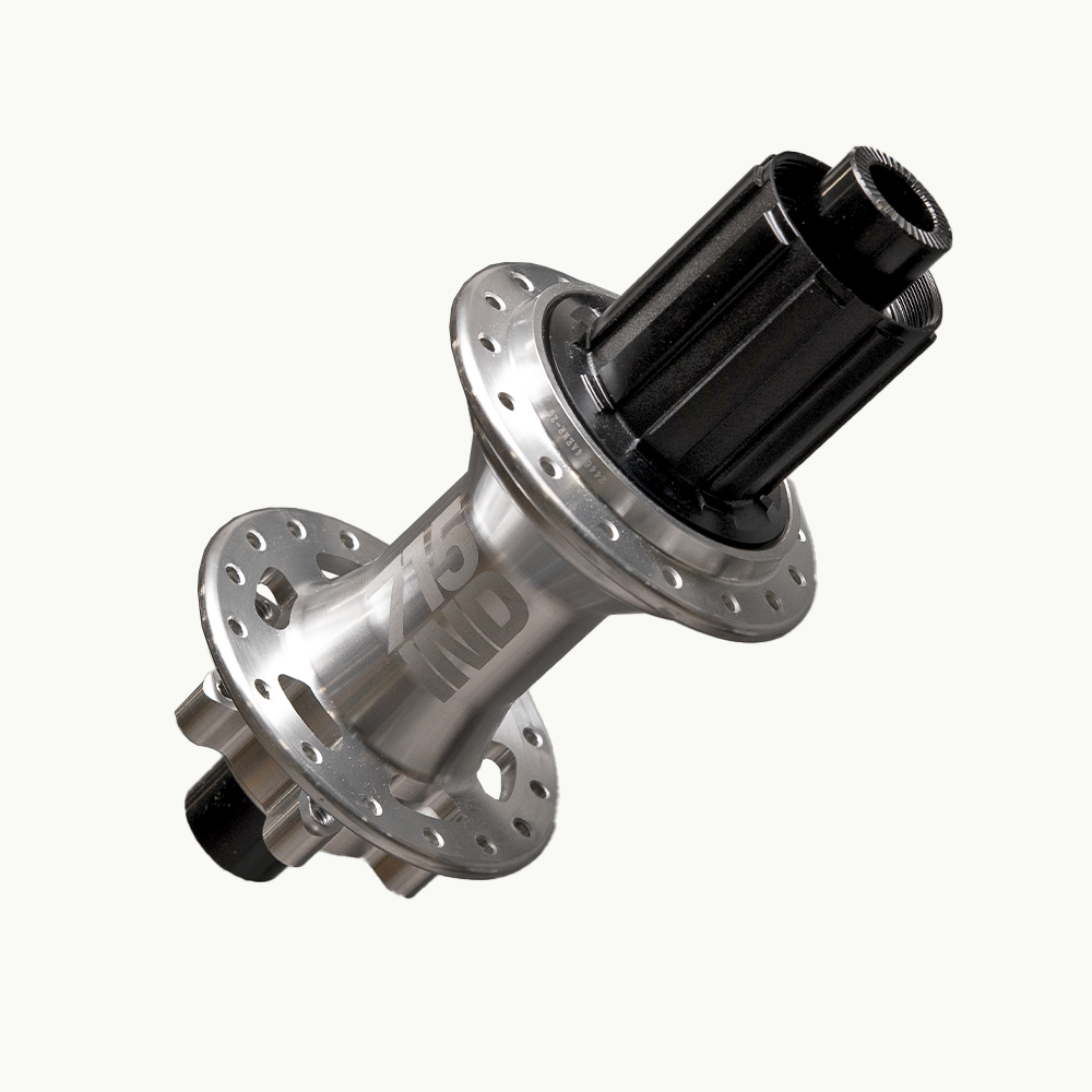 Maza trasera 715 Trail silver HG 32H