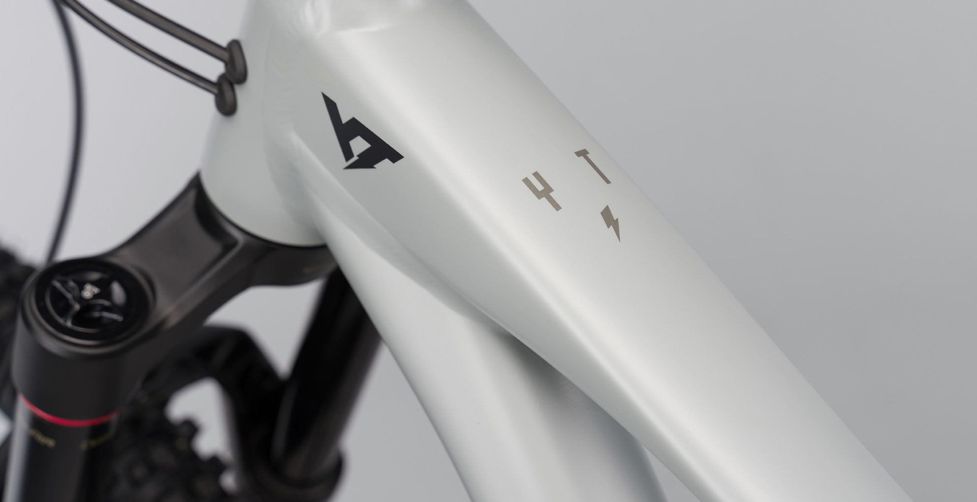 Cuadro YT Capra MK3 AL Gris C2