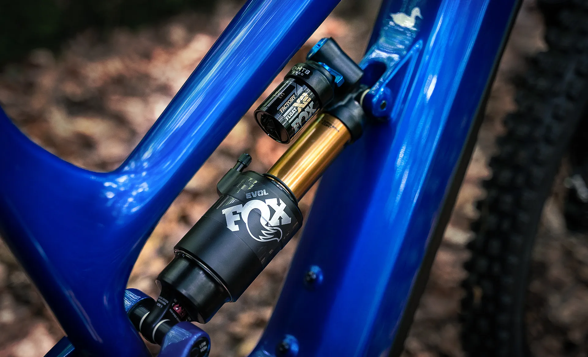 YT DECOY MX CORE 5 SHIMANO 