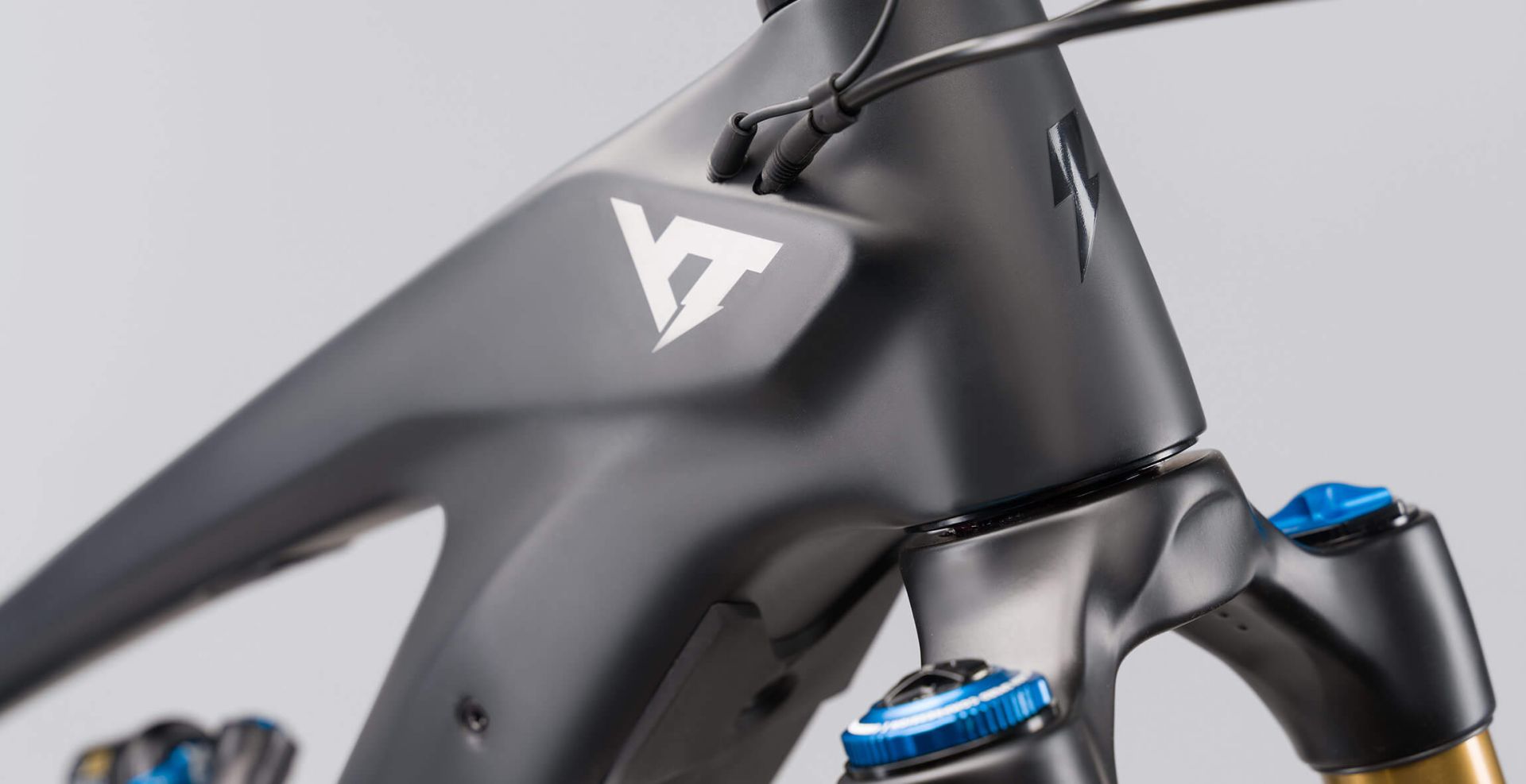 YT DECOY MX CORE 5 SHIMANO BLACK