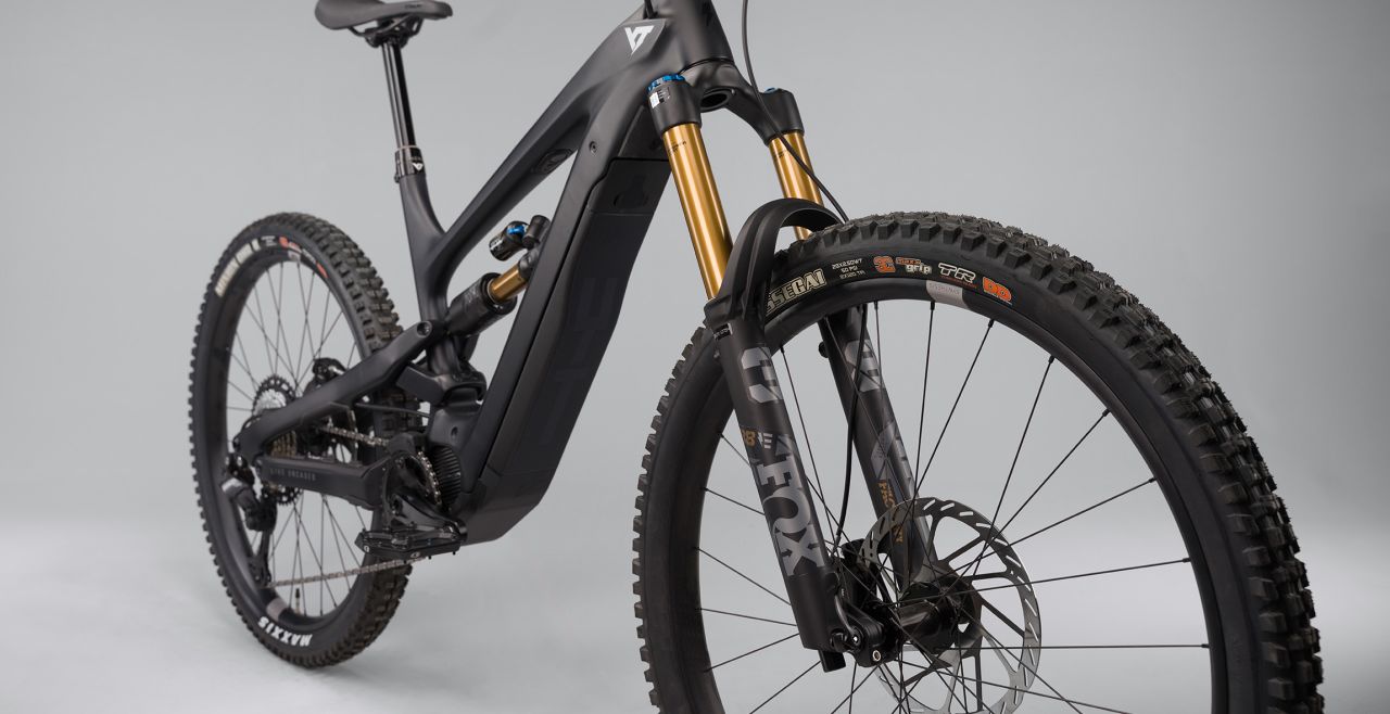 YT DECOY MX CORE 5 SHIMANO BLACK