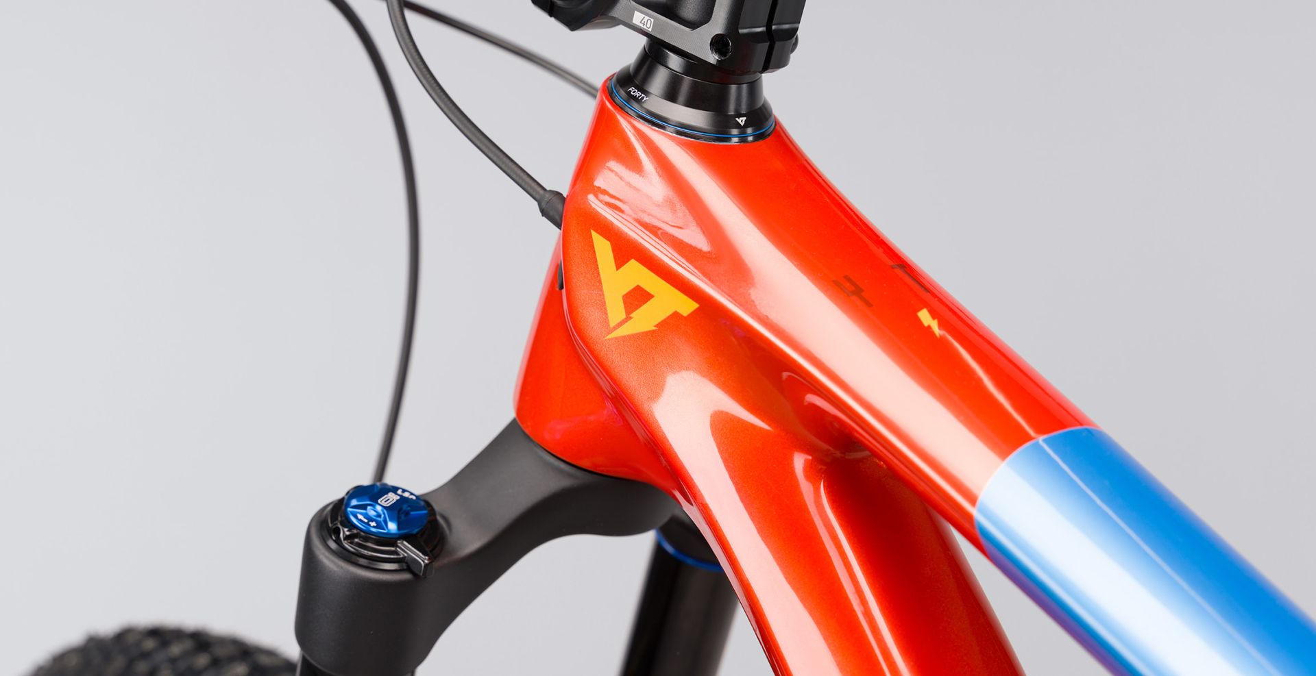 Cuadro YT Capra MK3 MX Carbono rojo azul