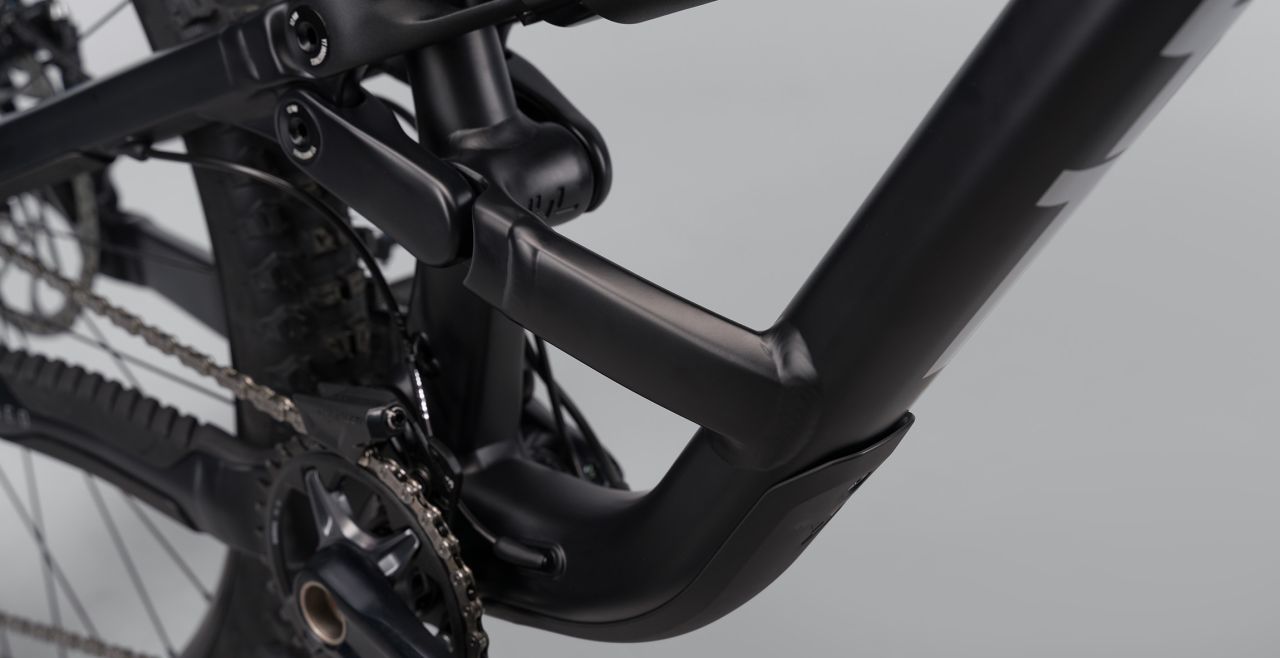 YT CAPRA CORE 2 29 AL Black