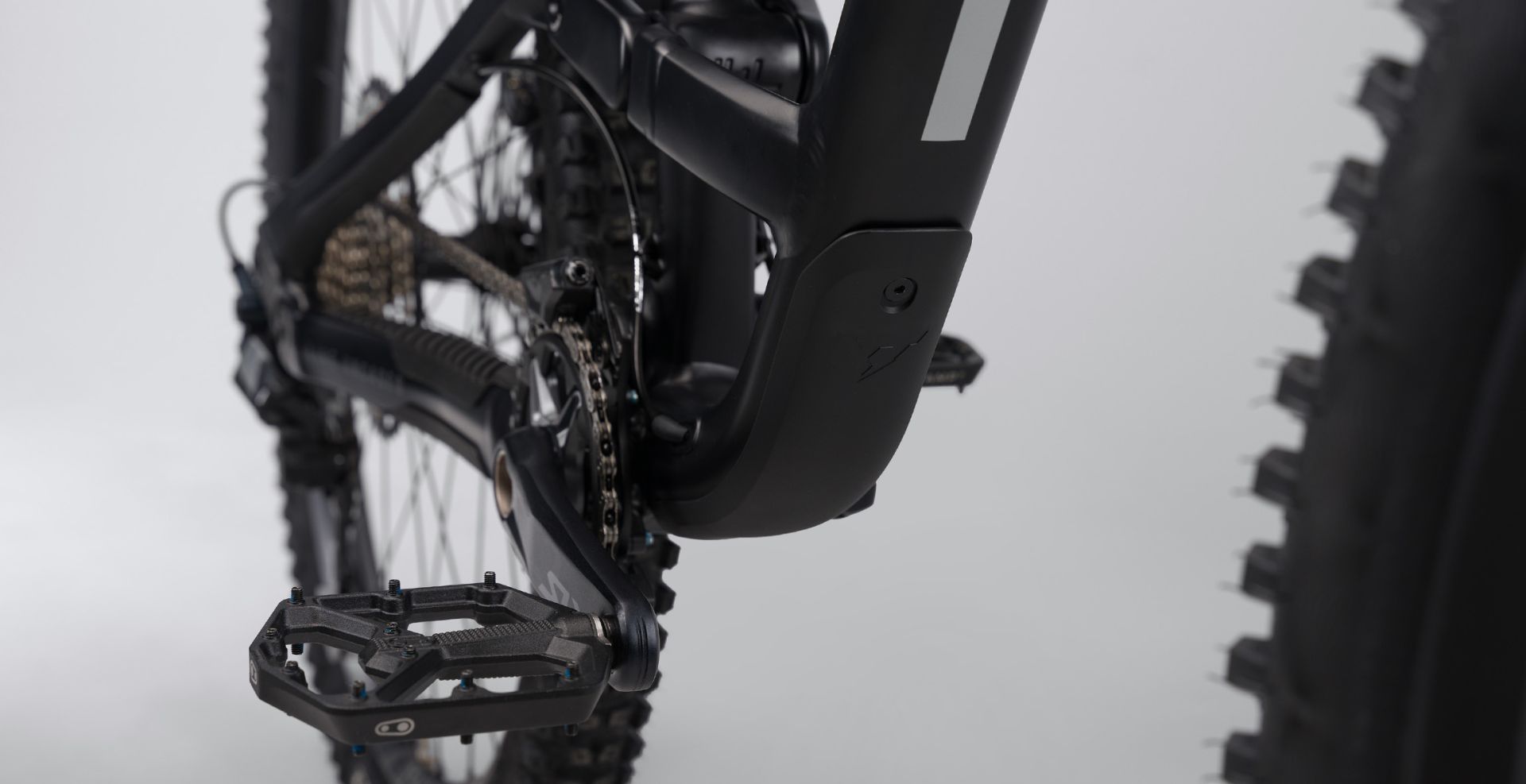 YT CAPRA CORE 2 29 AL Black