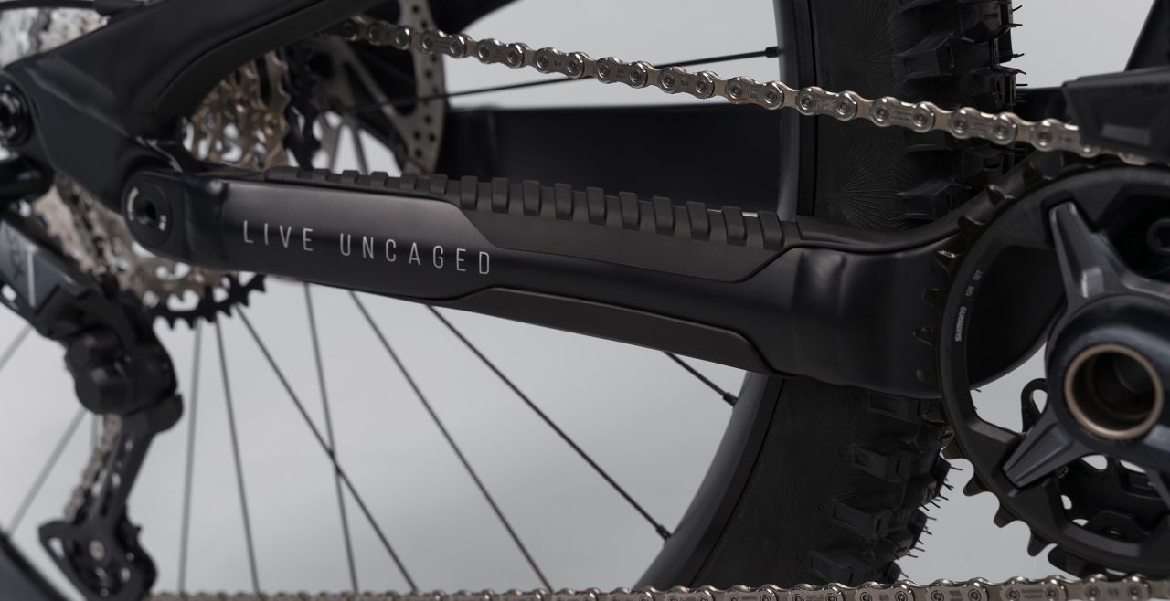 YT CAPRA CORE 2 29 AL Black