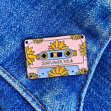 Harry Styles · Sunflower Cassette Pin