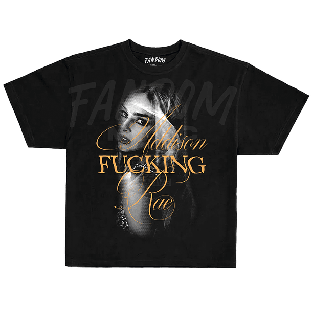 Addison Rae · Addison F Rae Polera OVERSIZE 1